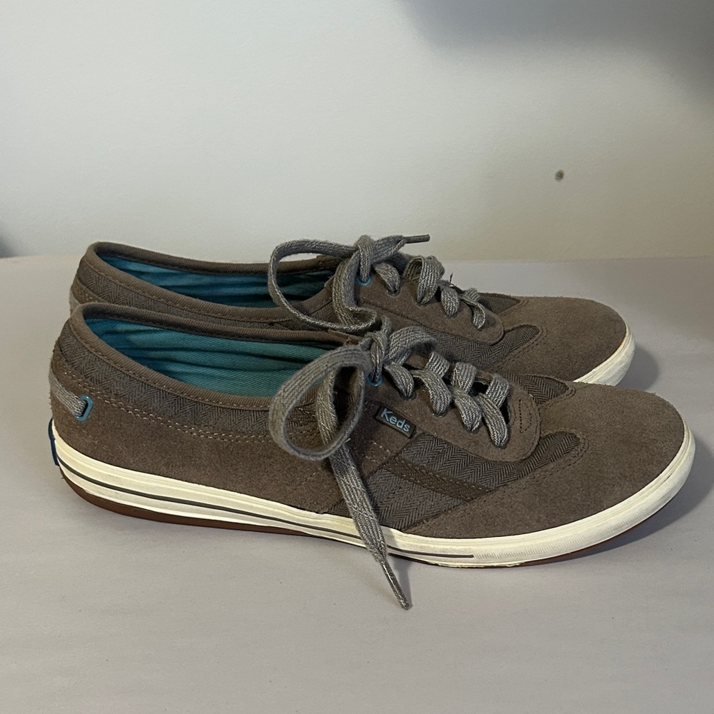 Keds Women's Brown Suede Sneakers size 8.5‎